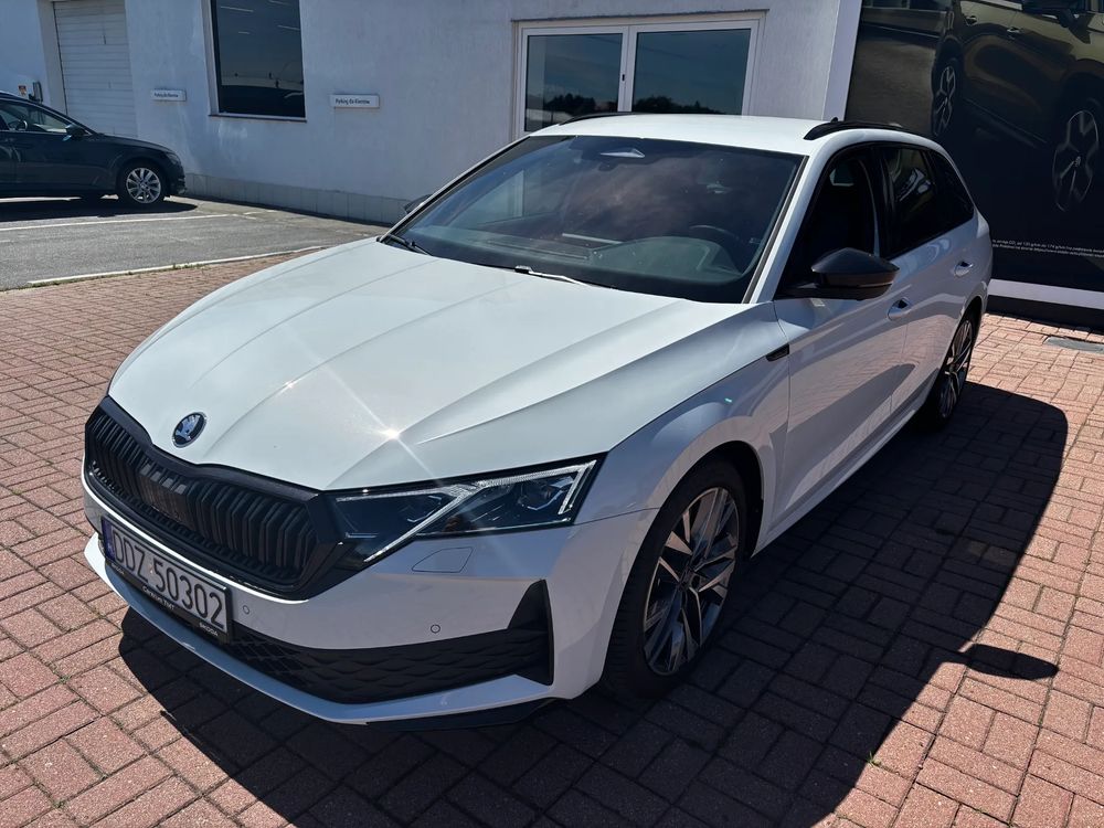 SKODA OCTAVIA Octavia Combi  Sportline 1,5 TSI 150 KM DSG