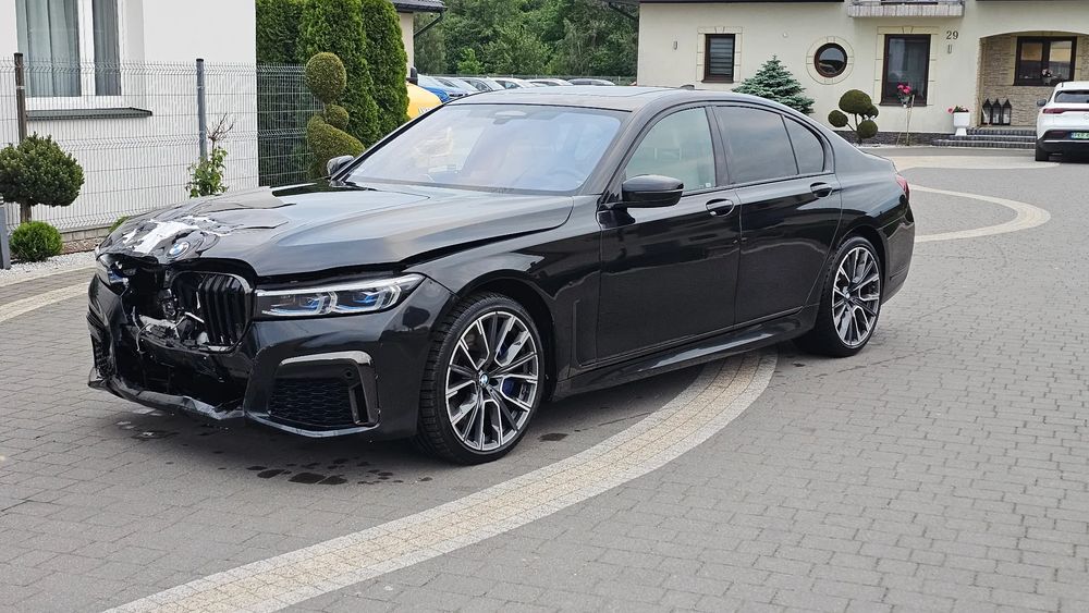 BMW 7 Series G11/12 730d xDrive mHEV sport 2022