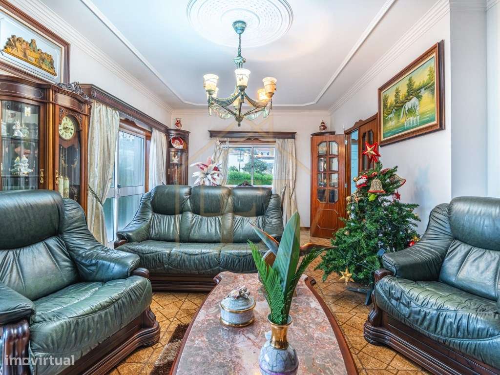 Moradia Bi-Familiar T5 | Vizela-8