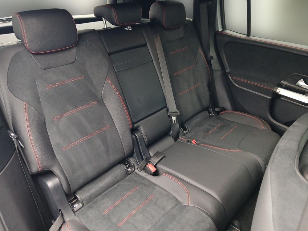 220 4matic 190KM Pakiet AMG Premium Distronic HAK 7os. Burmester FV23%