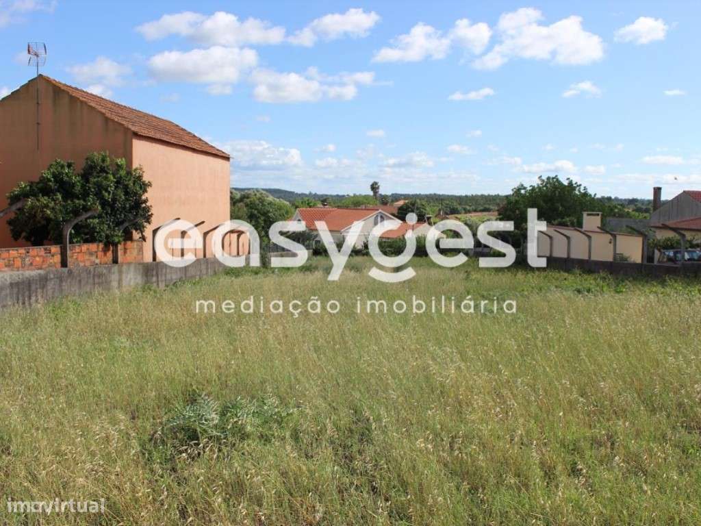 Terreno com 1120m2 área total localizado a 10 minutos cidade Tomar - Grande imagem: 2/16