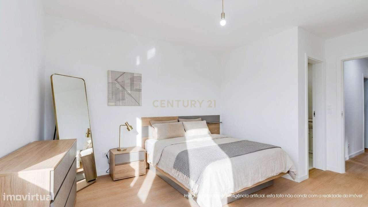 Apartamento T3 em Arrifana-24