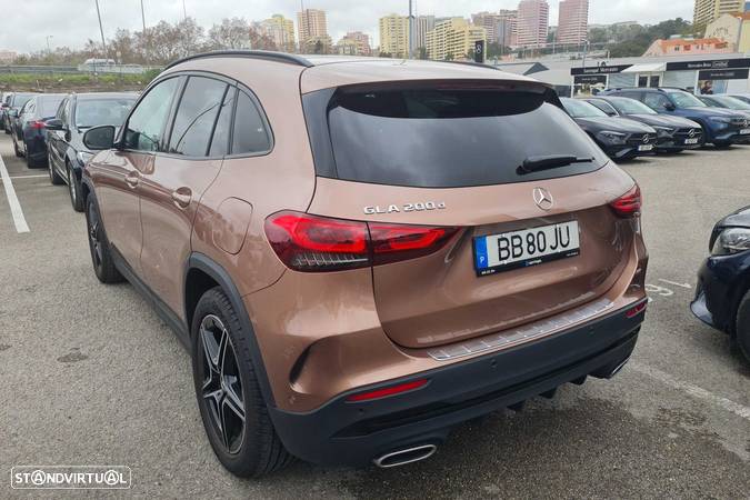 Mercedes-Benz GLA 200 d AMG Line - 2