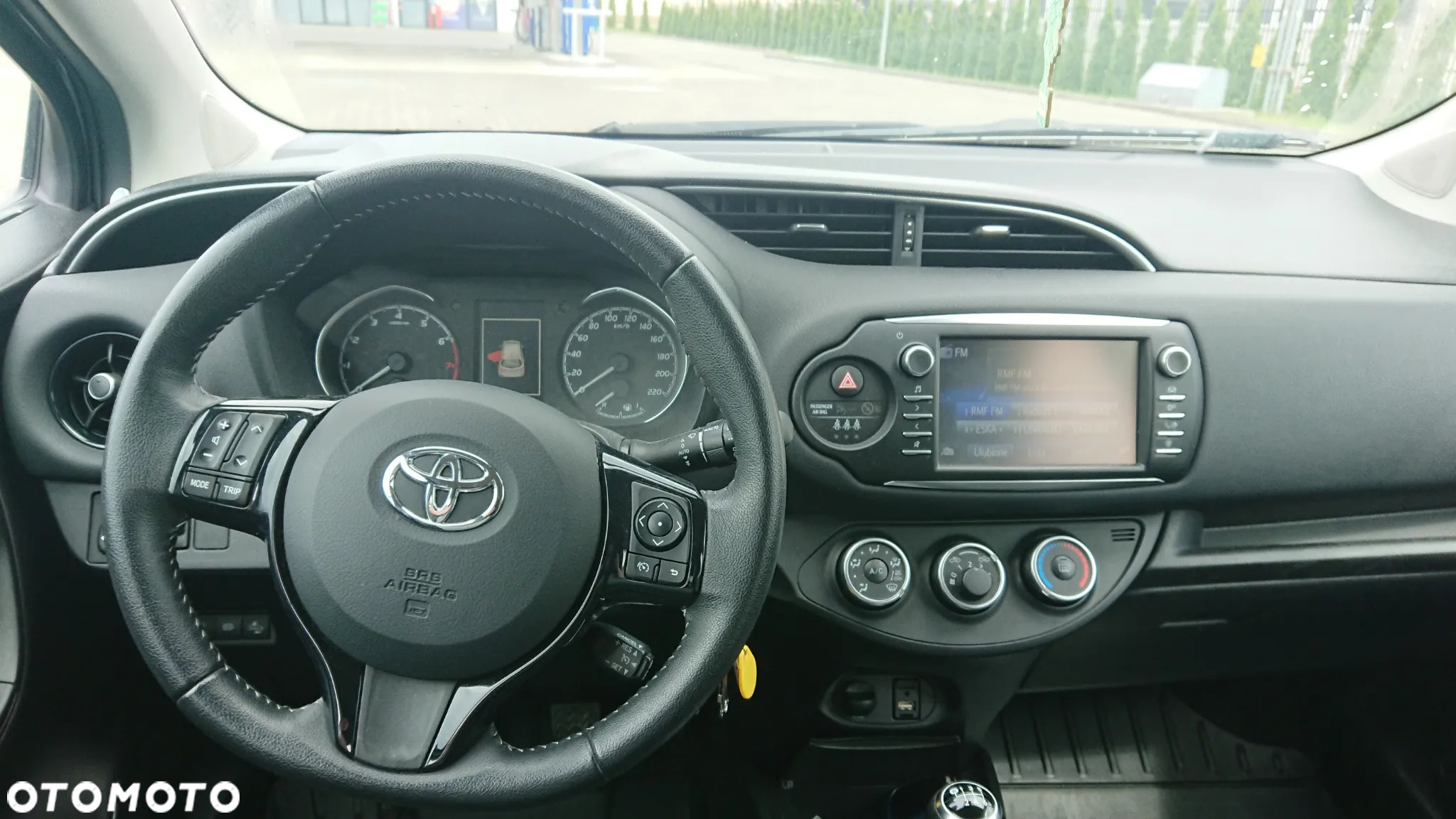 Toyota Yaris - 6