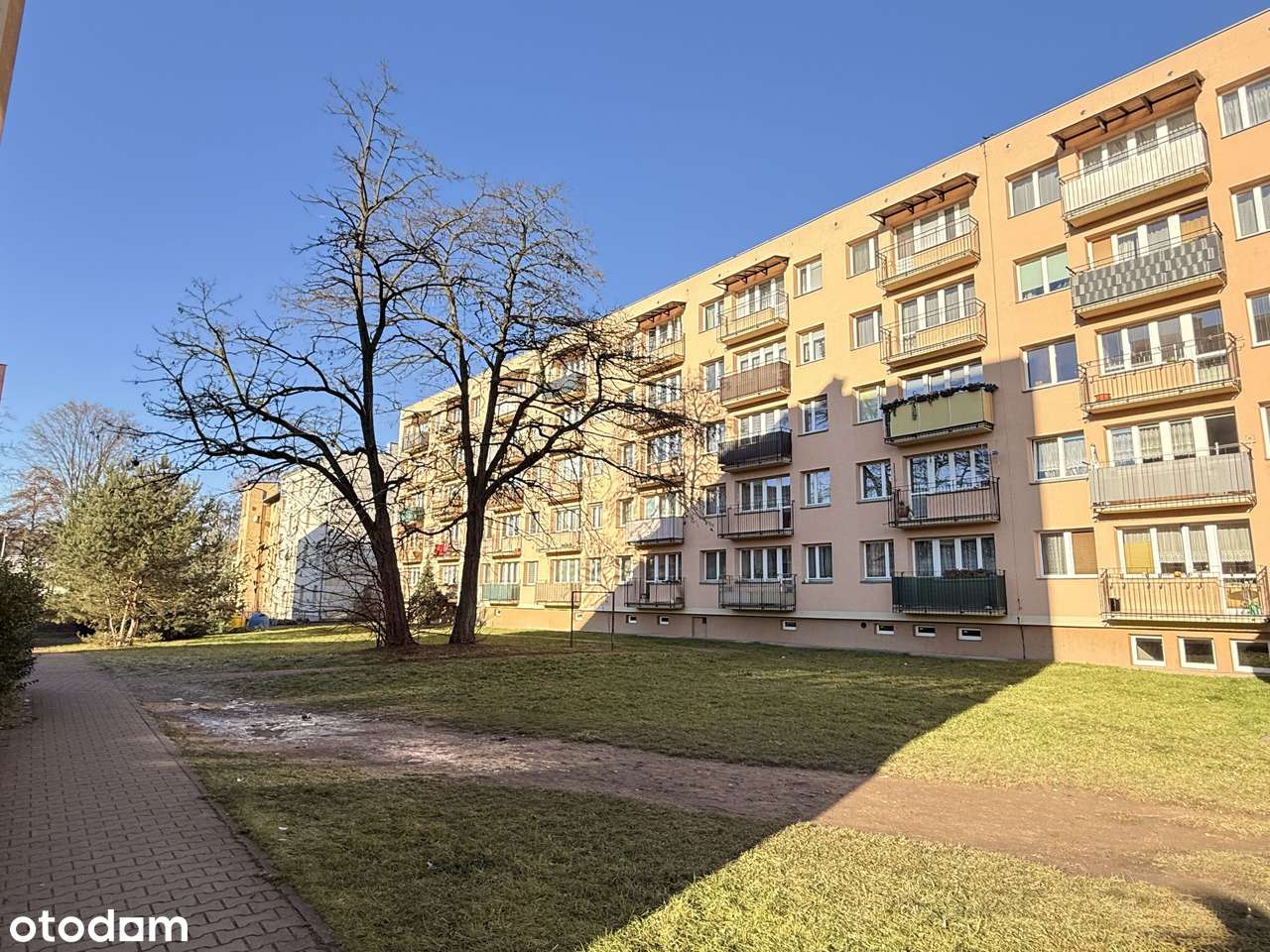 2-pokojowe z balkonem i ogrzewaniem miejskim w centrum miasta-14