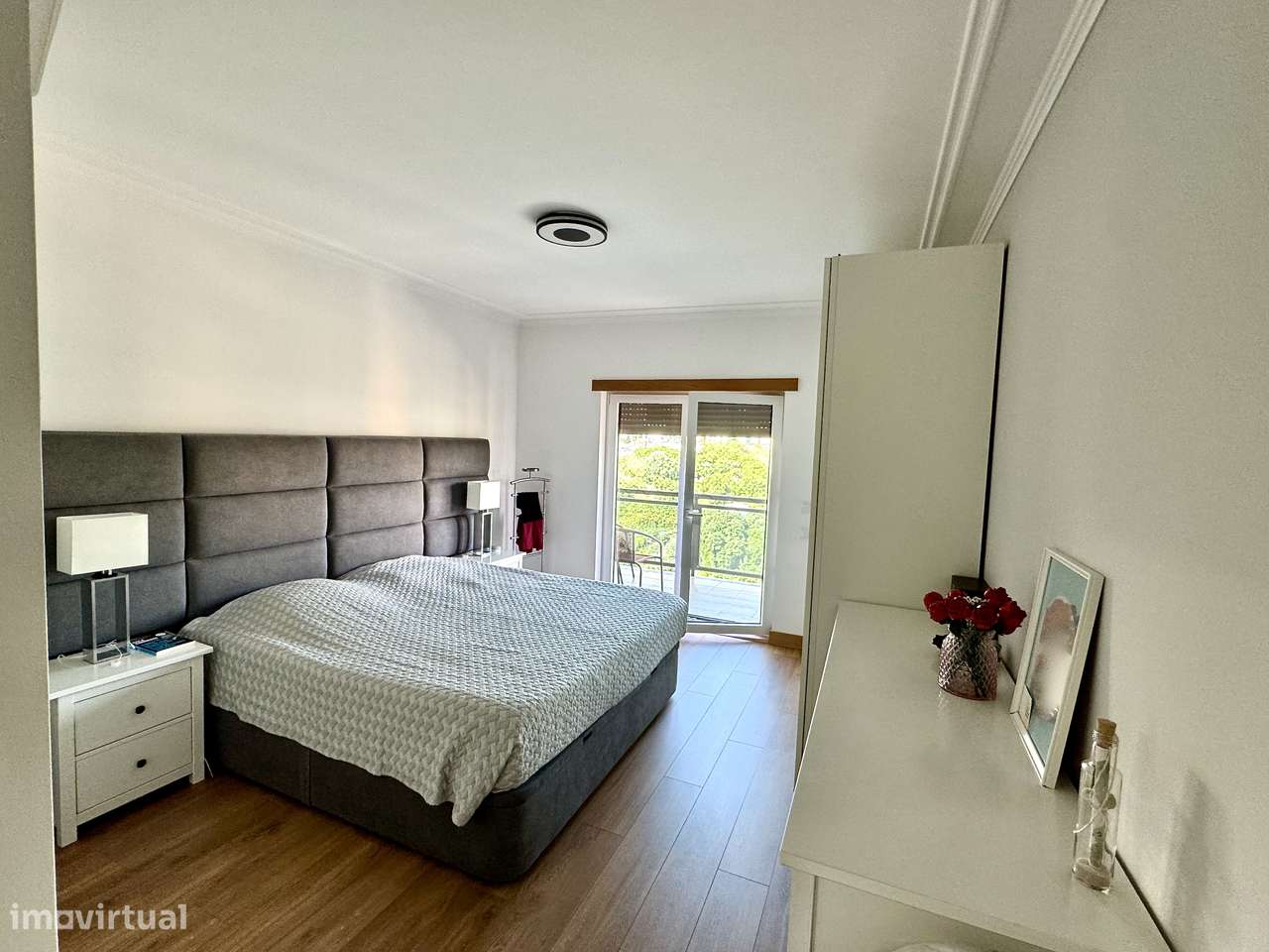 Magnífico T4 Duplex no Forte da Casa-9