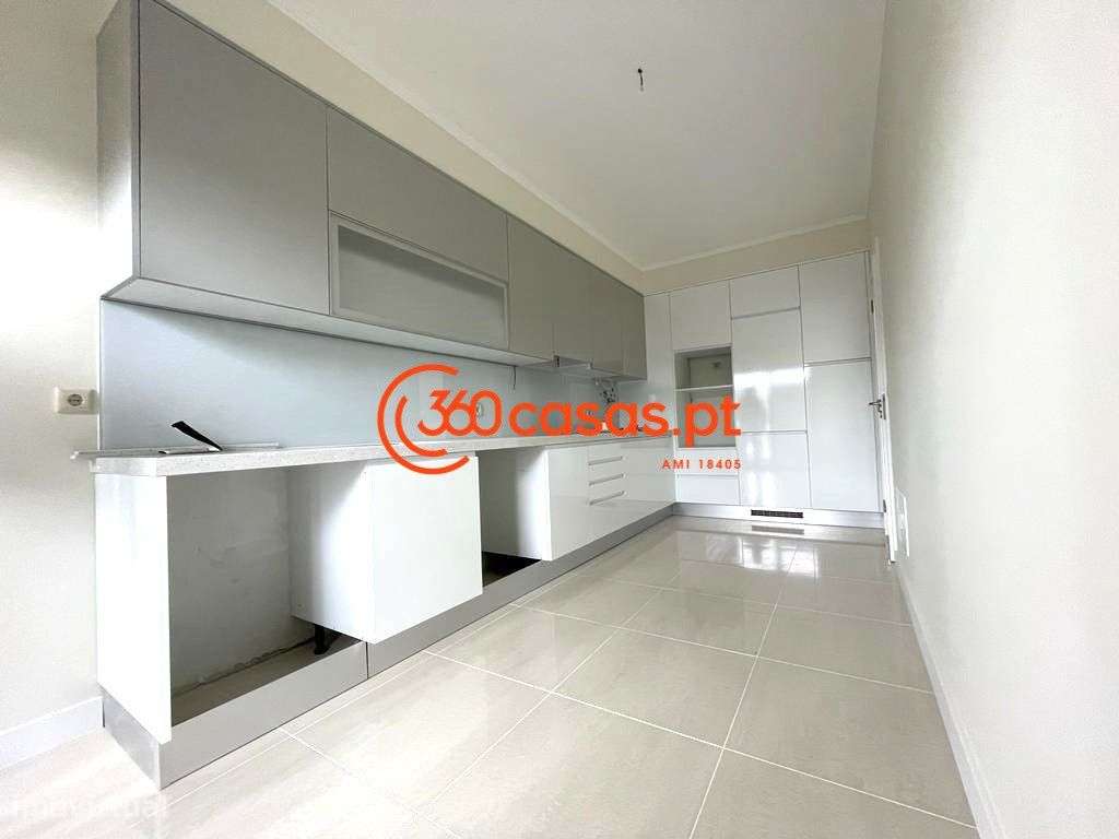 Apartamento T2 Novo com garagem e arrecadação em Faro - Grande imagem: 3/22