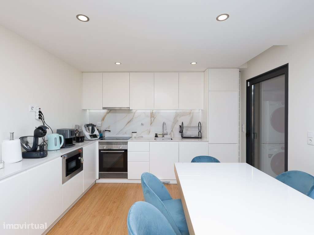 Apartamento T2 com Terraço - Último Piso - Parque da Lavandeira-10