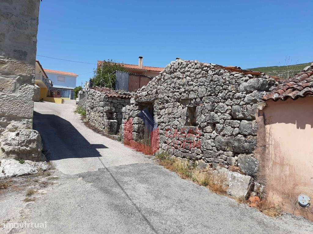 2 casas em pedra p/ restauro Casais do Chão - Grande imagem: 4/5