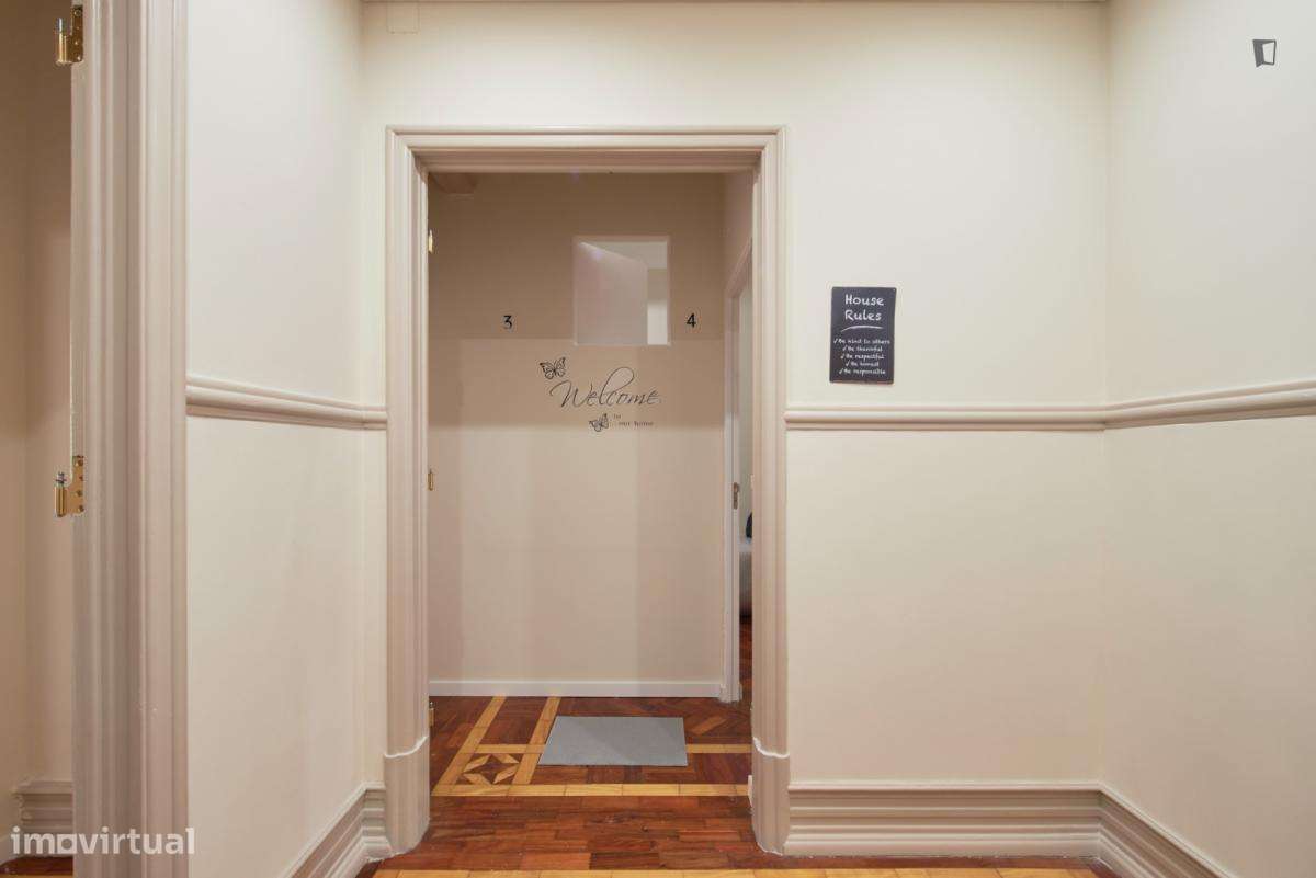 Quarto - localizado em Saldanha Lisbon - Grande imagem: 3/10