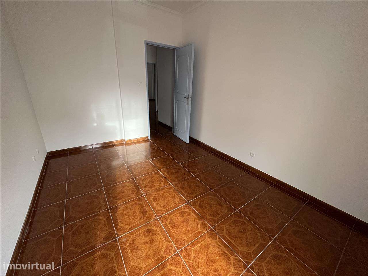Apartamento T2 - Agualva - Grande imagem: 4/11