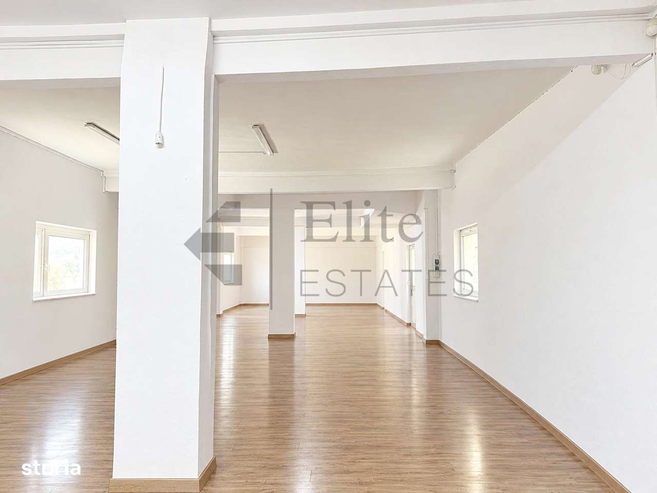 Spatiu comercial cu apartamente de vanzare In Nojorid-2