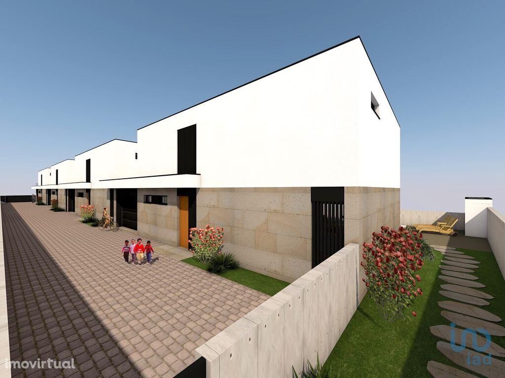 Casa / Villa T3 em Braga de 161,00 m2