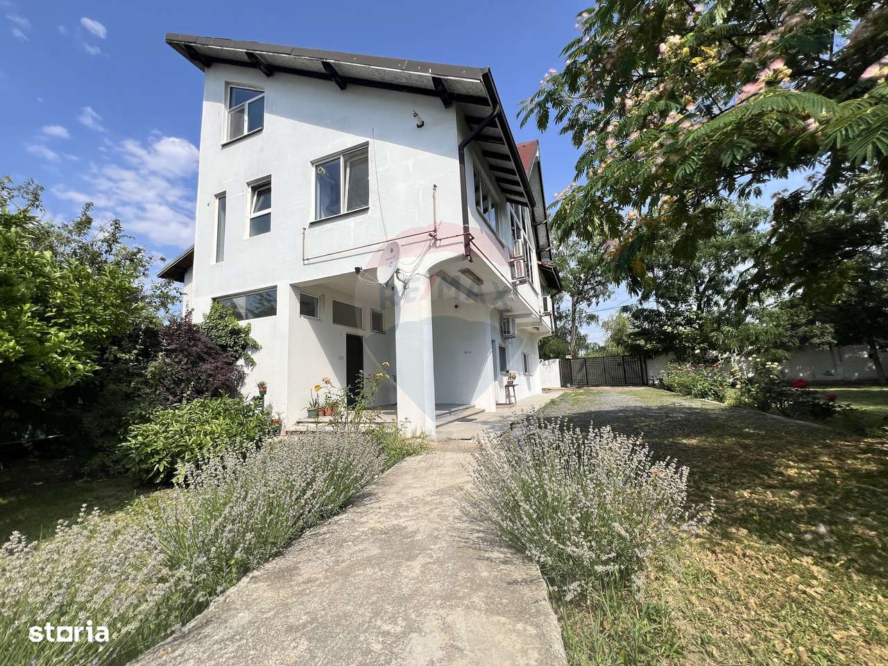 Casă spațioasă și versatilă în Păsărea (Brănești)-1