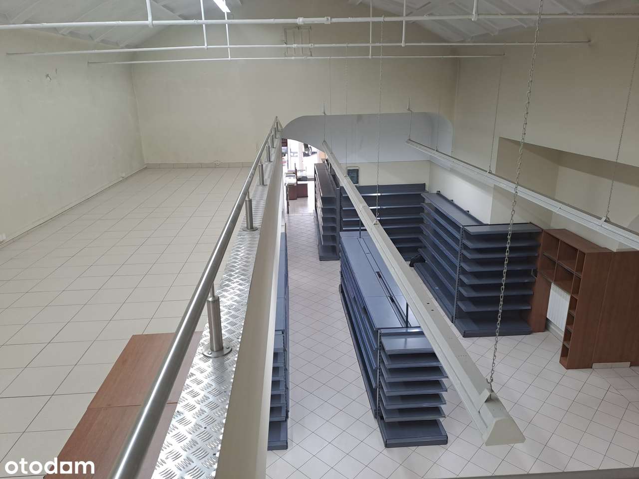 Na wynajem lokal handlowy na rynku w Krotoszynie o pow. 456,39 m² - Pełny obrazek: 4/7