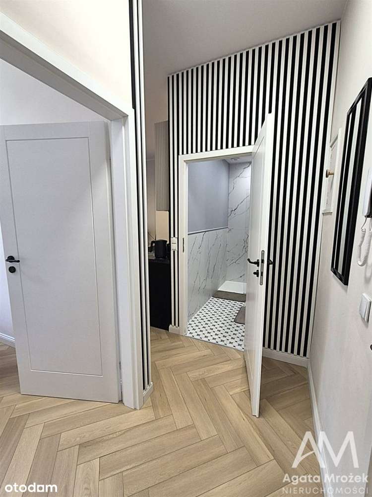 Urocze 2 pok,aneks kuchenny,media miejskie,loggia-13