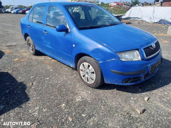 Dezmembrez Skoda Fabia 6Y 1.2 BME limuzina 2005 - 3