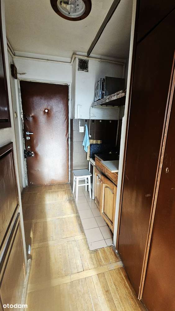 Kawalerka z widokiem na Pałac Kultury, zejście do metra 40 metrów - Pełny obrazek: 4/7