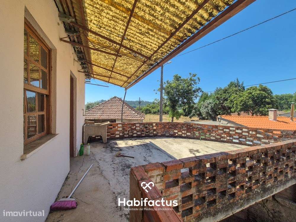 Moradia T3 em Pedra Remodelada para venda em Viseu-7