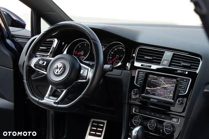 Volkswagen Golf 2.0 TDI SCR DSG R-Line - 17