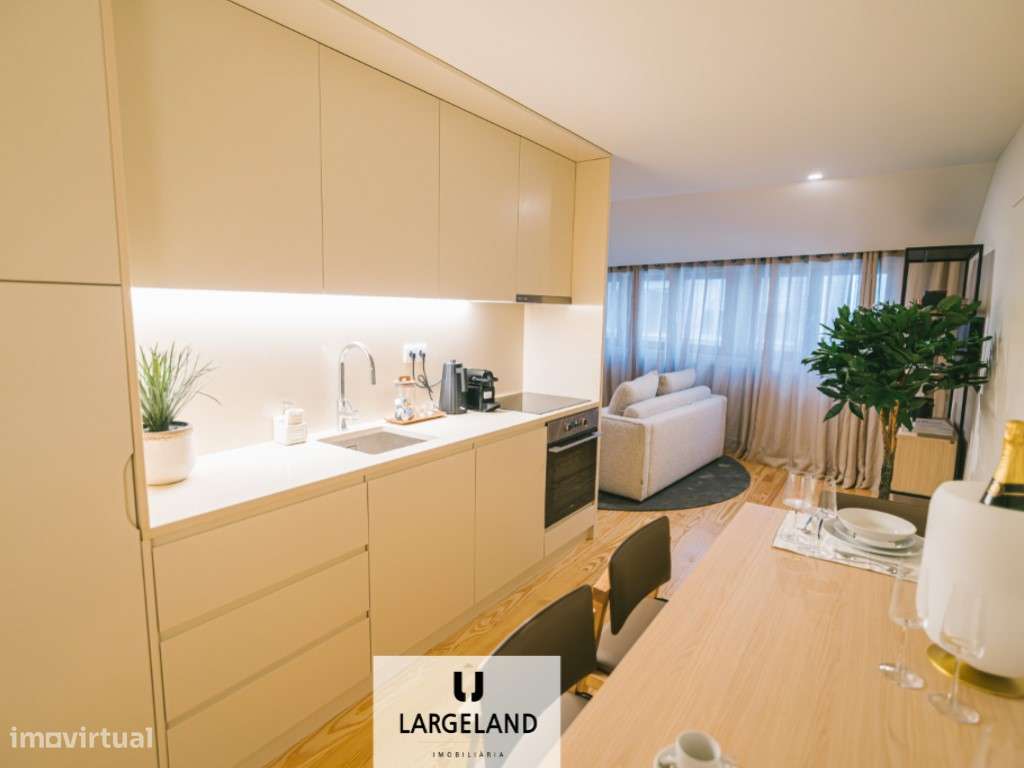 Apartamento T1 Duplex - Cedofeita - Grande imagem: 2/8