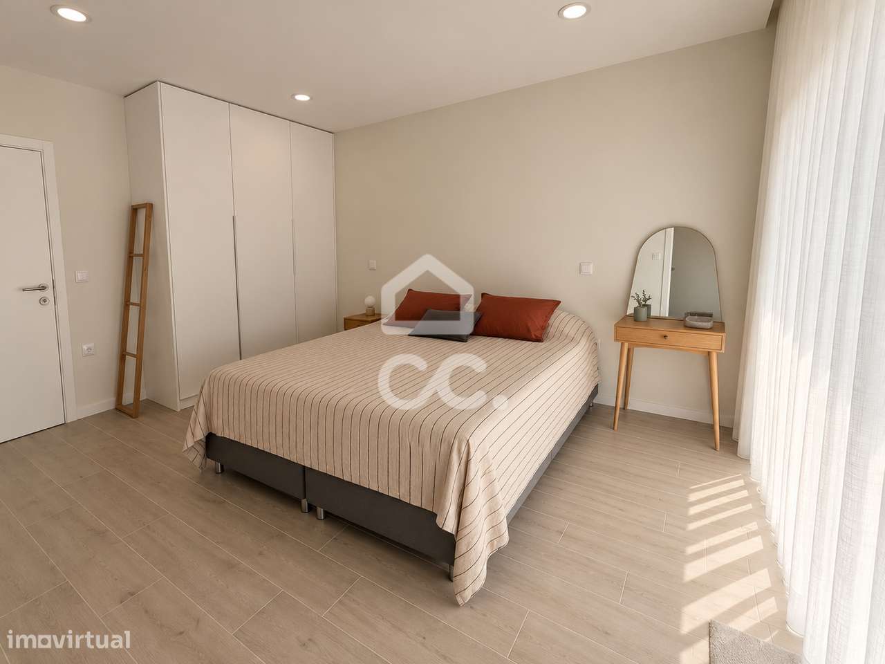 Moradia térrea moderna com piscina e excelentes áreas-12