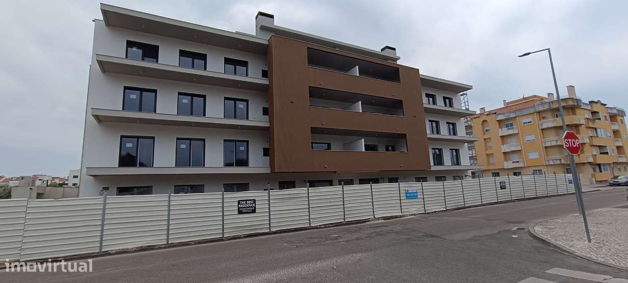 Apartamento T3 – 1.º Andar com Vista Piscina | Condomínio Privado - Grande imagem: 3/24