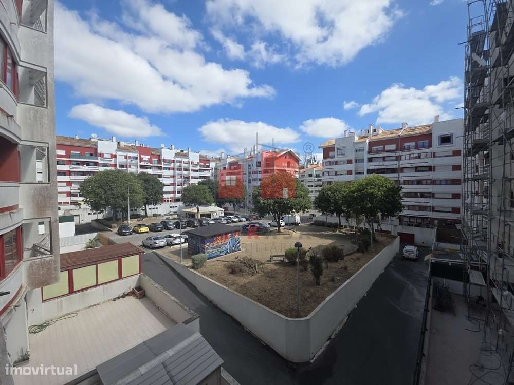 Apartamento T2 com Garagem-6