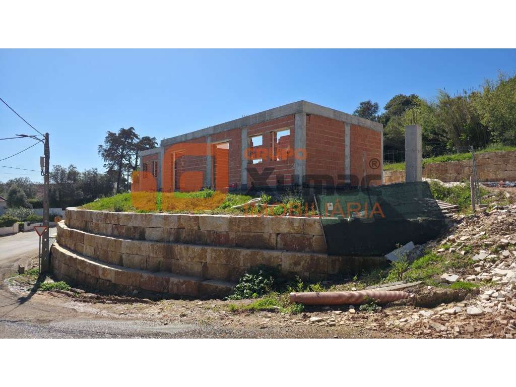 Moradia T3 em Fase de Construção a poucos minutos de Caldas da Rainha-9