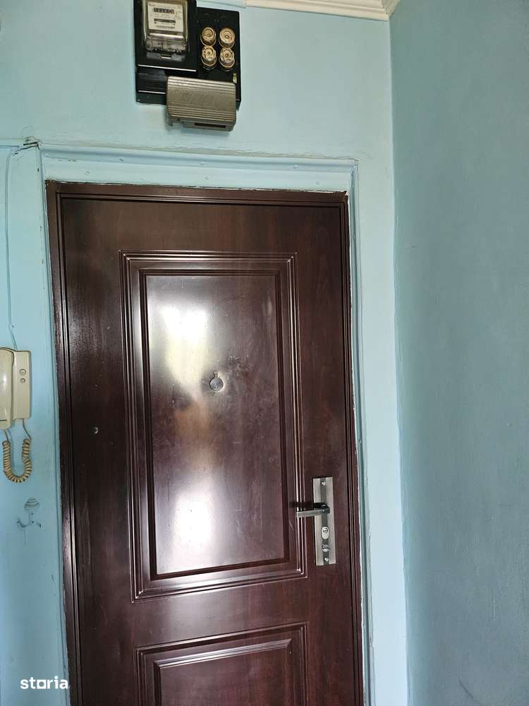 Apartament in renovare la strada Jean Steriadi, Titan, Bucuresti