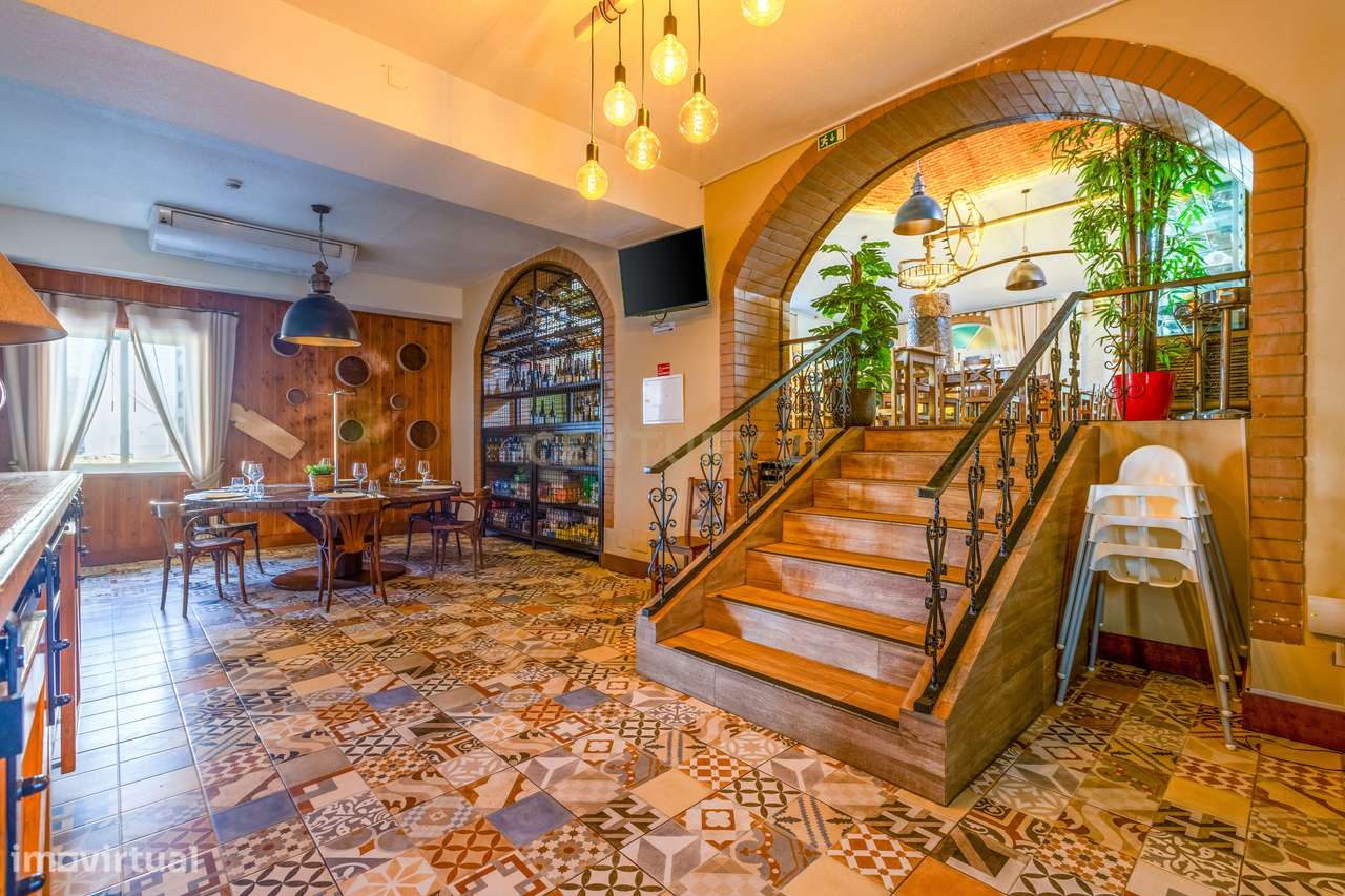 Loja, 1 078 m², São Sebastião - Grande imagem: 4/33