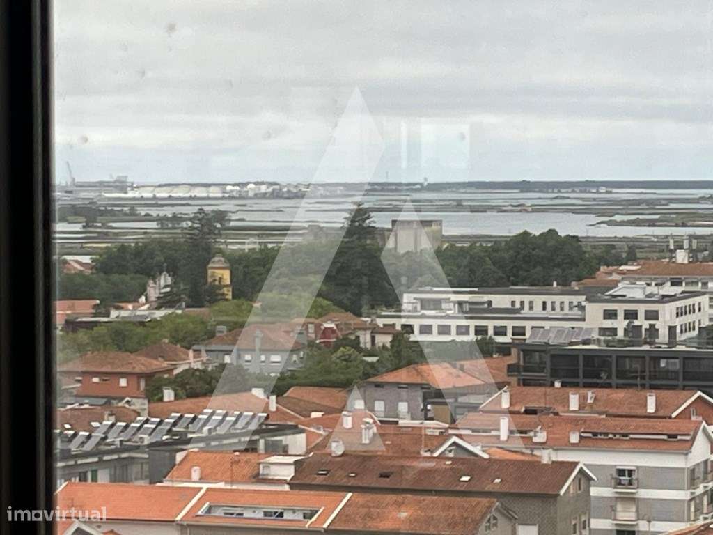 Apartamento T4 com Terraço de 90 m² no Centro de Aveiro-49
