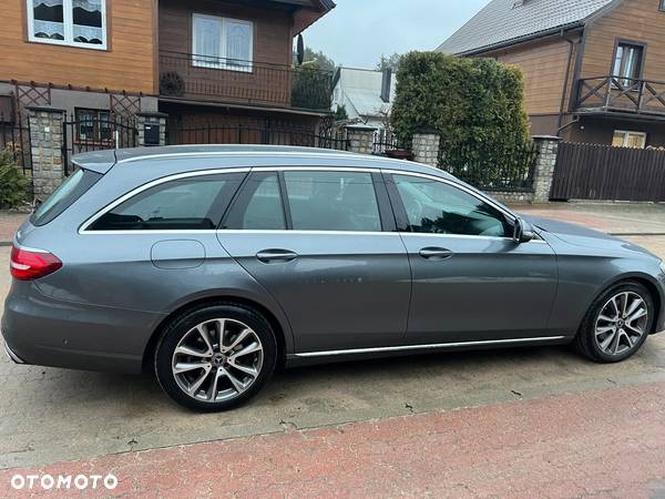 Mercedes-Benz Klasa E 220 d 4Matic 9G-TRONIC - 3