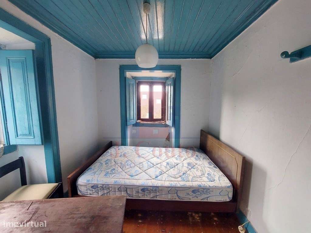 Casa Antiga para Restauro, Salir de Matos-15