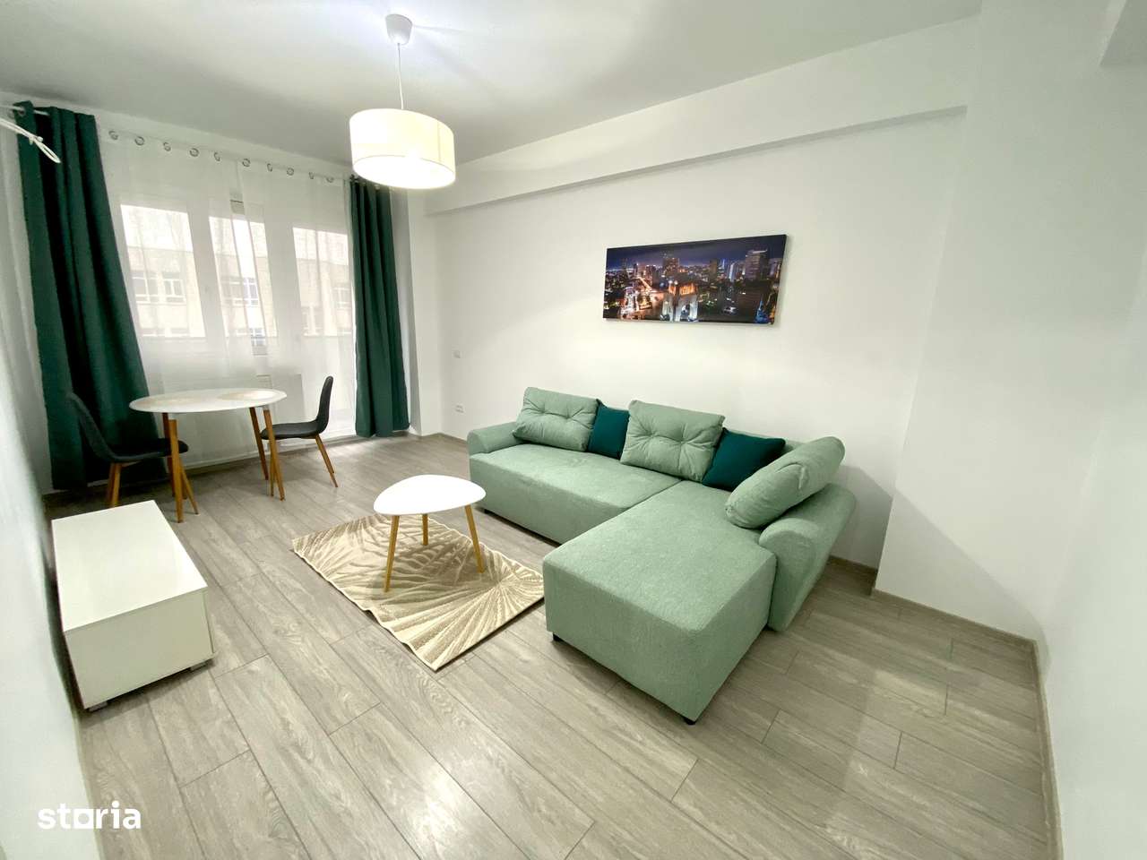 Ap 1 camera Q Residence , Palas Mall , liber - Imagine principală: 3/8