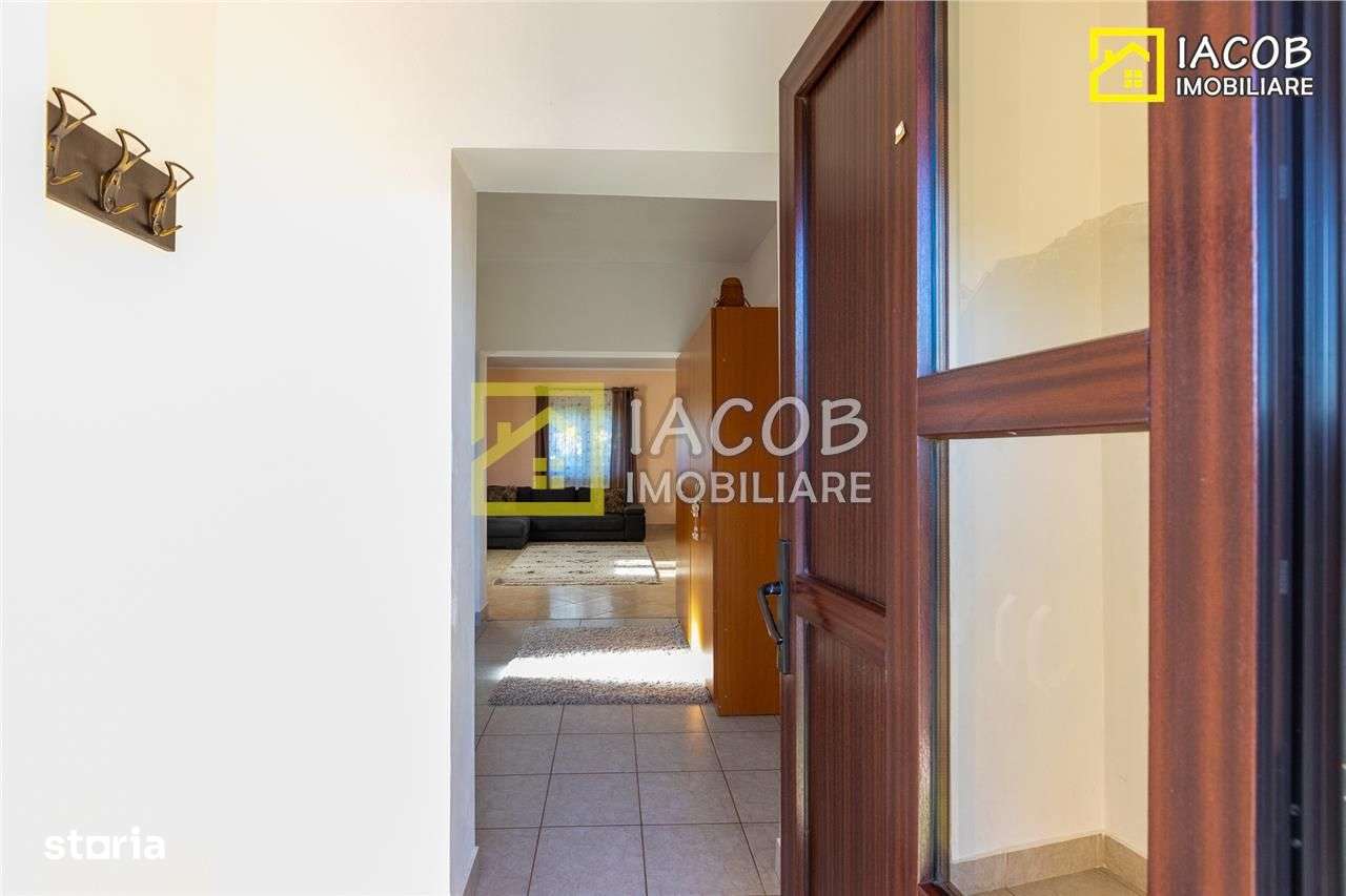 Casa in Luizi Calugara, 10 minute de centrul mun. Bacau - Imagine principală: 3/20