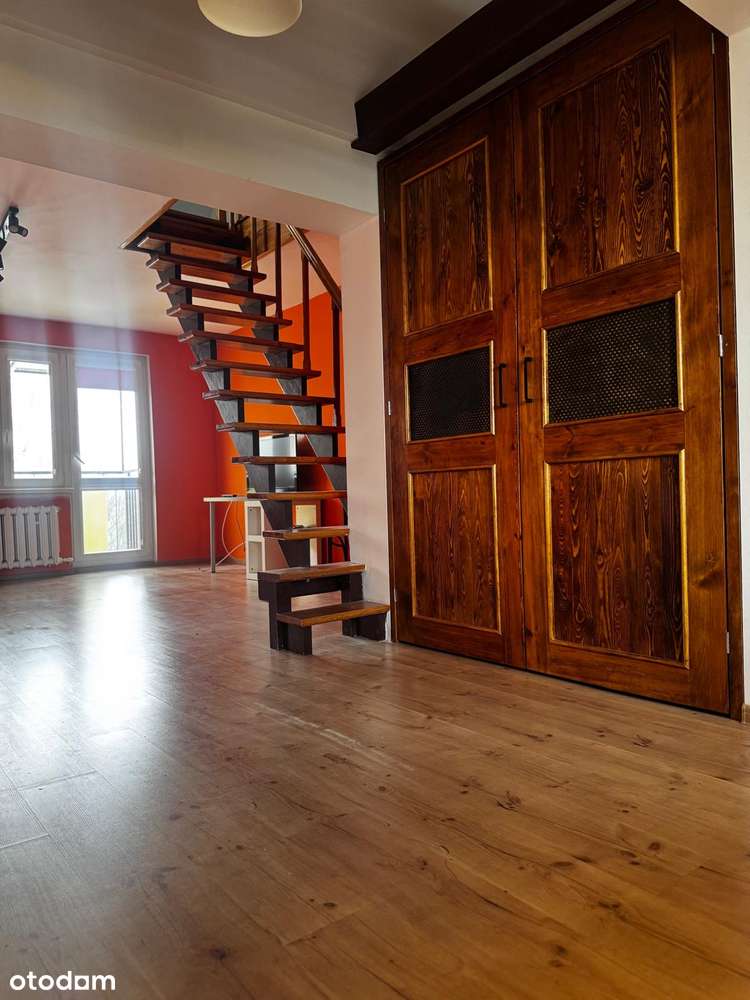 Na sprzedaż mieszkanie dwupoziomowe.-7