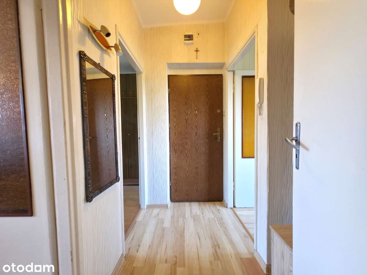 Centrum-polecamy 2- lub 3-pokojowe w bloku! Balkon! Zamykany parking!-11