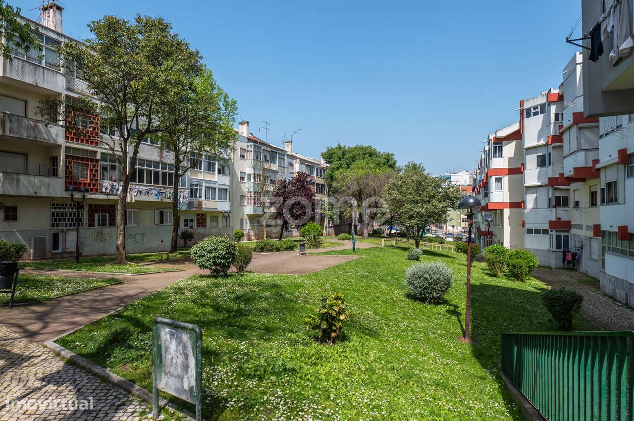 Apartamento T4 em Venteira, Amadora-18