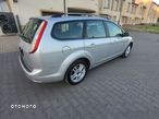 Ford Focus 1.6 16V Ambiente - 8