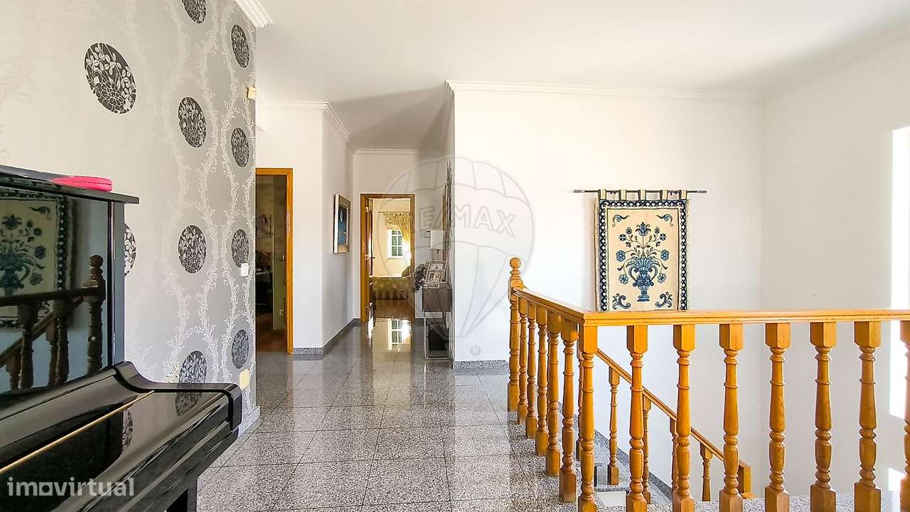 Moradia T5 para venda-24