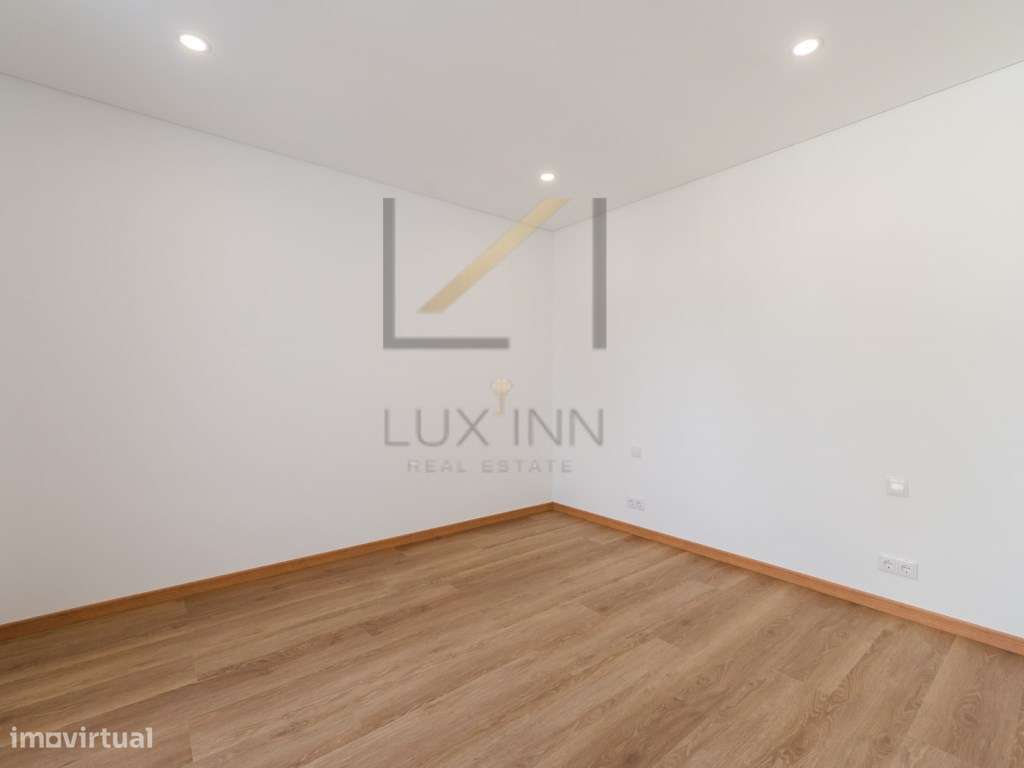 Moradia T5 Recuperada com Piscina, 2 Suítes e Garagem - Lote Isolad...-24