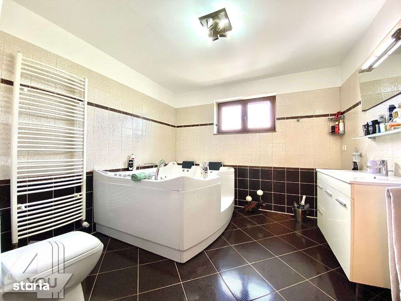 Vilă clasică in Bujac, teren de 1174 mp înconjurată de natură(sau schi - Imagine principală: 5/10