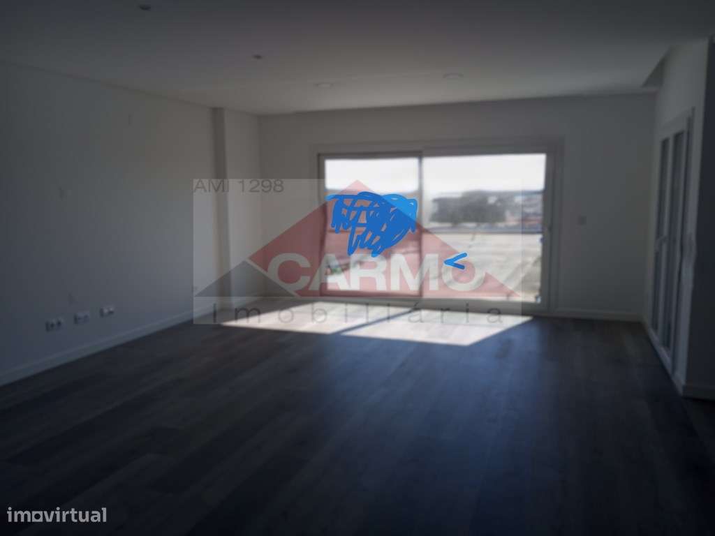 **Moradia T4 de Luxo à Venda em Localização Privilegiada**(Oferta d... - Grande imagem: 4/33