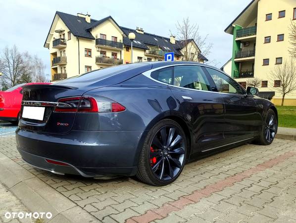 Tesla Model S Performance - 5