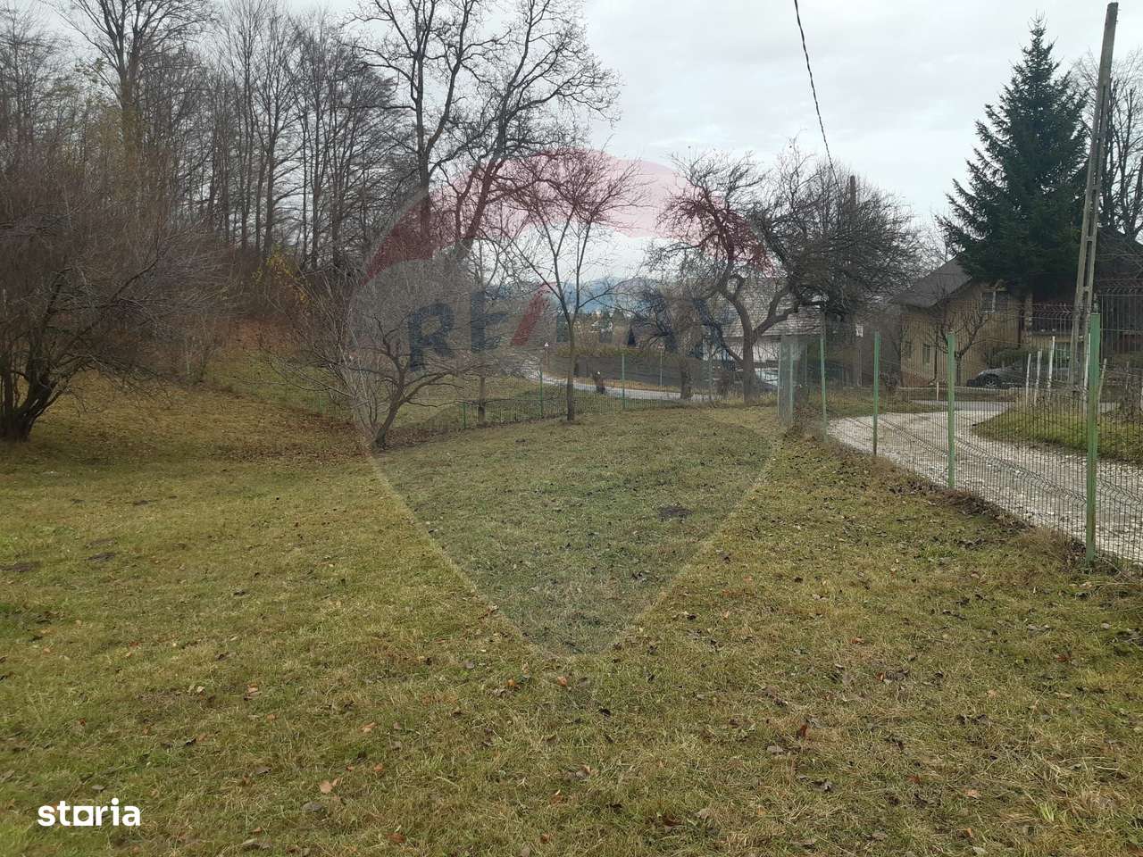 Casă / Vilă cu 7 camere de vânzare în zona Bran-Tohanita-5