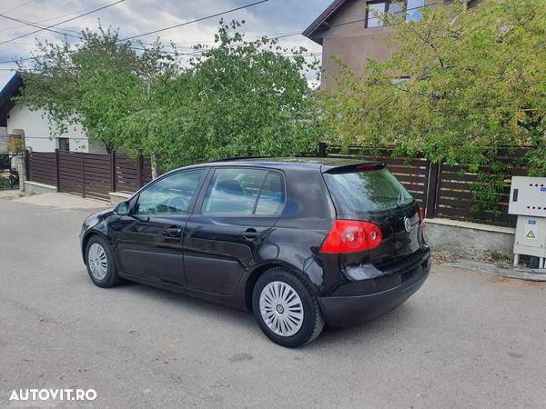 Volkswagen Golf - 14