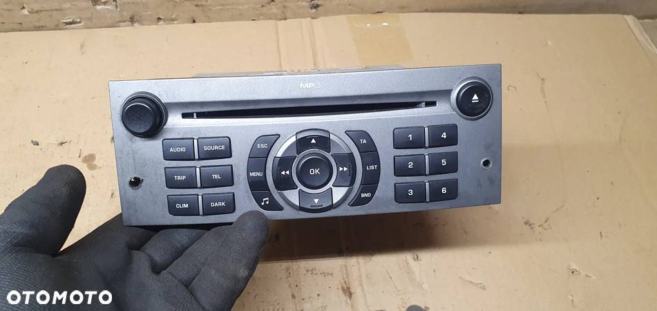 Radio radioodtwarzacz CD fabryczny Peugeot 407 9660647677 - 2