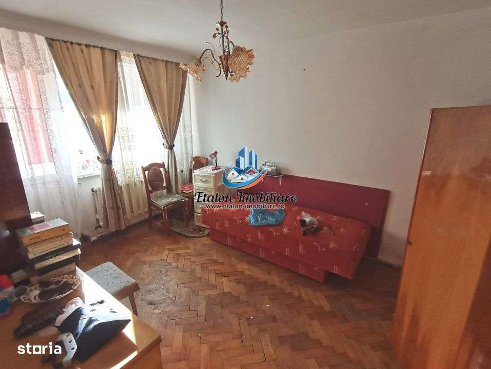 Apartament 2 camere decomandat, pe SUD, Precista Merita vazut! - Imagine principală: 5/10