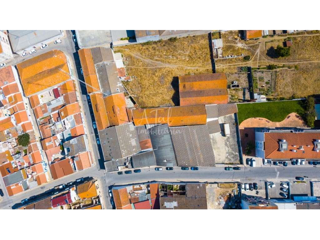 Loteamento na Zona Central no Montijo para 30 Fogos mais Espaço Com... - Grande imagem: 2/16